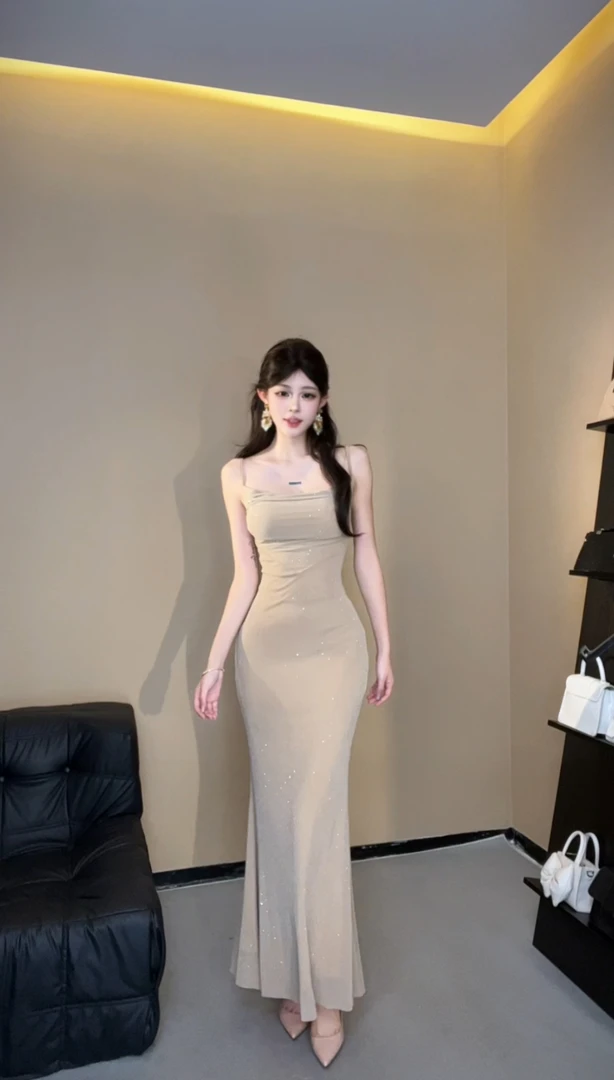 XQIN【萤火之光】烫钻设计感新款气质法式收腰连衣裙QXQHZ51787