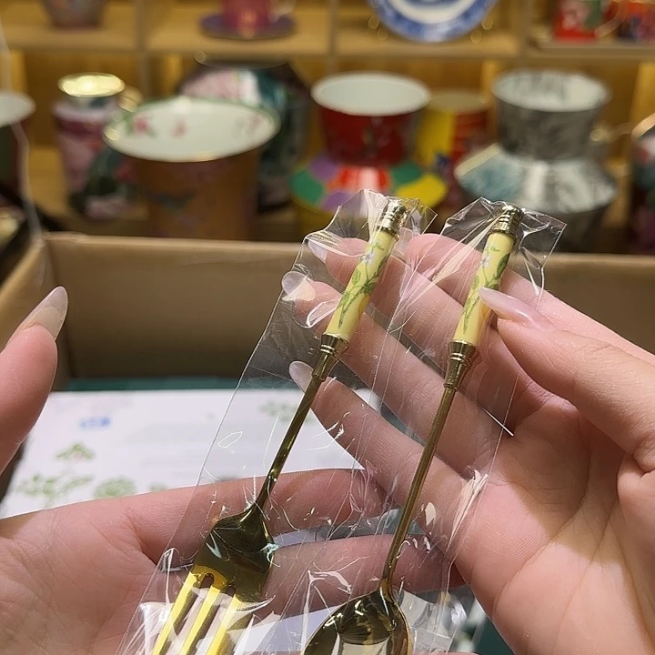 骨瓷实付满10包邮哈