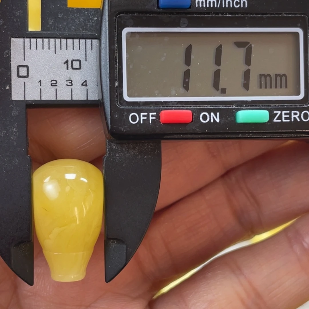 蜜蜡未镶嵌裸石45杂