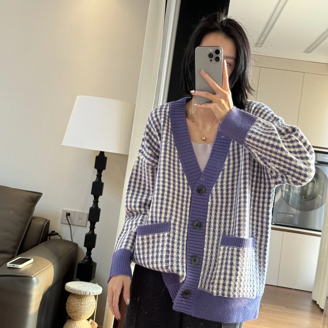 喜樂2024圆点提花针织开衫冬季新款时尚百搭休闲保暖复古女士上衣