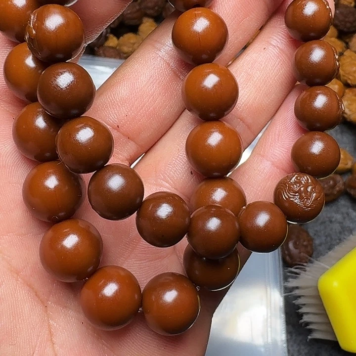 橄榄核手串你是谁