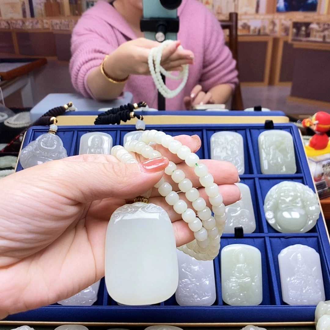 和田玉颈饰未镶嵌1**8