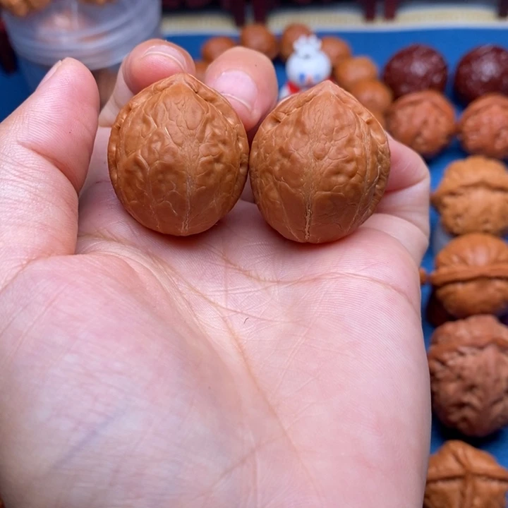 文玩核桃把件大枣