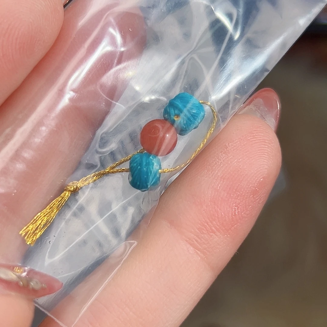 南红玛瑙未镶嵌珠宝奇石