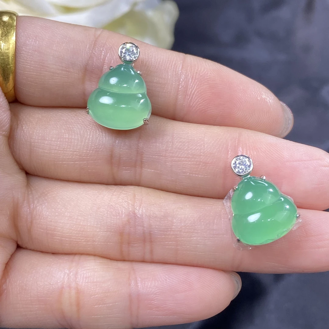 天然玉髓小胖葫芦镶嵌S925银时尚百搭简约大气吊坠女士款挂件项链