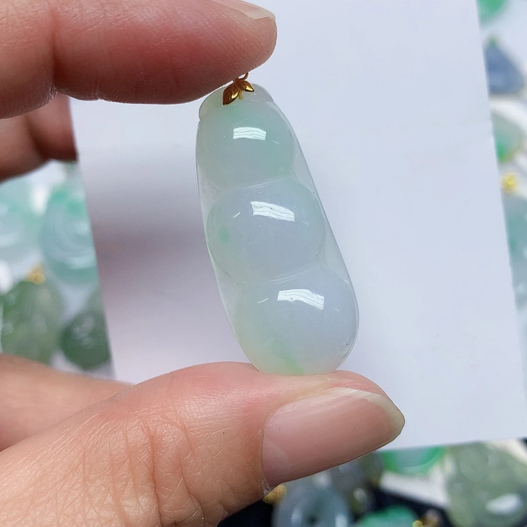 翡翠18K金镶嵌颈饰3567889