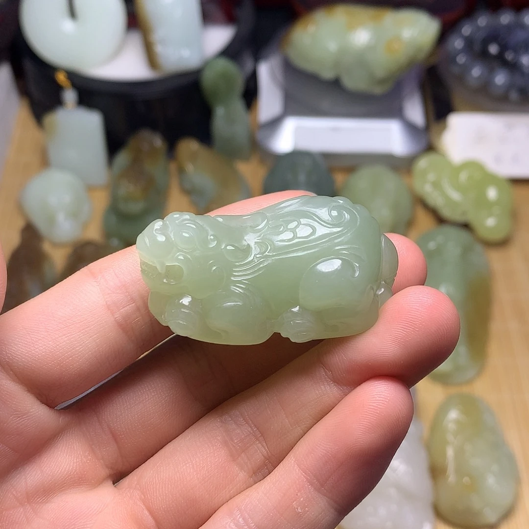 和田玉未镶嵌挂件