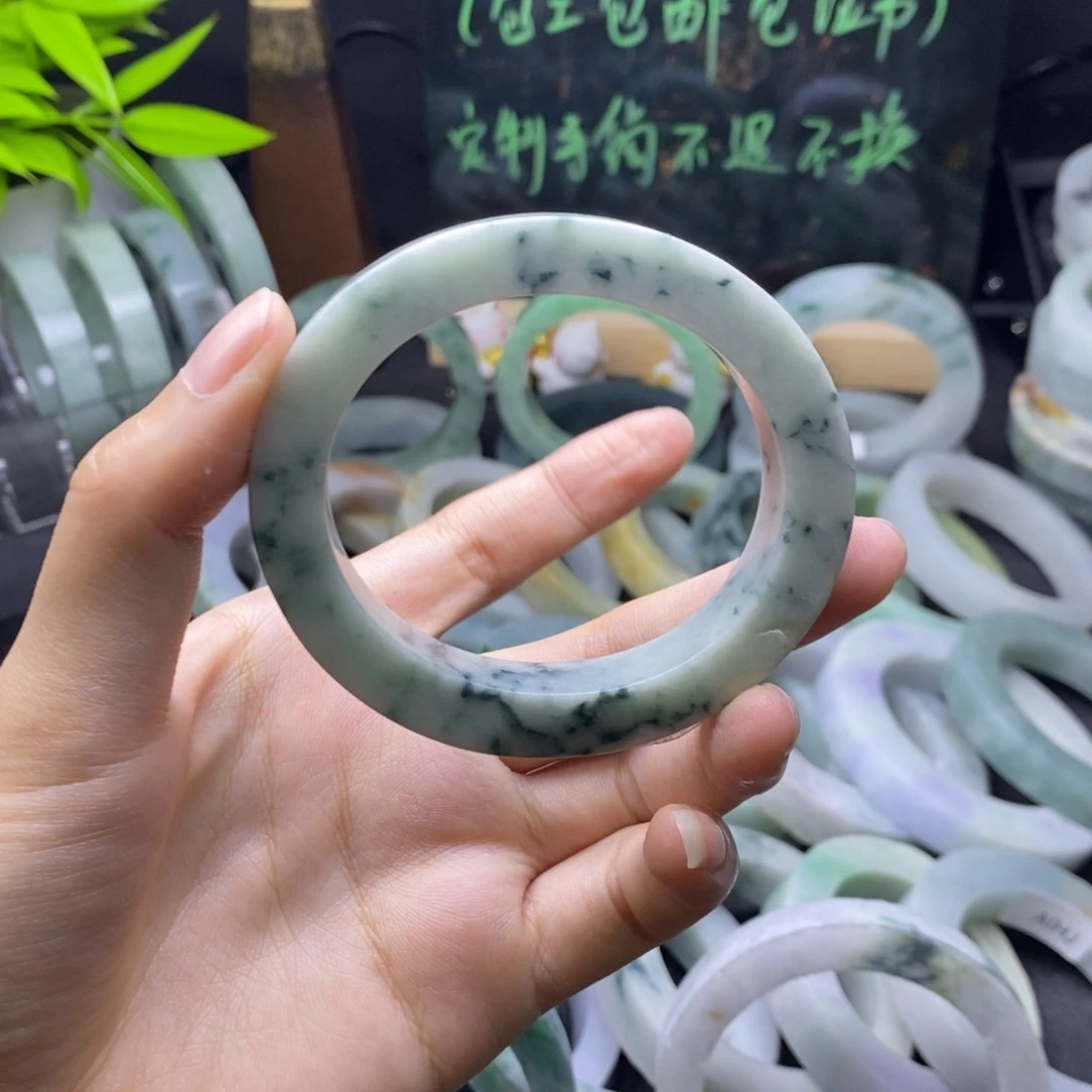 定制翡翠手镯未镶嵌