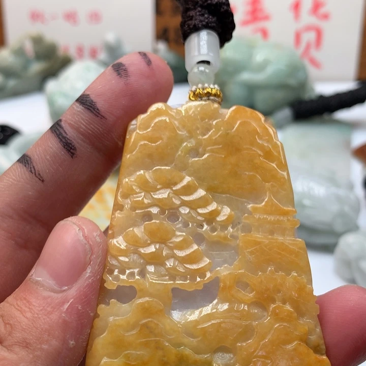 翡翠未镶嵌颈饰保真天然a货翡翠