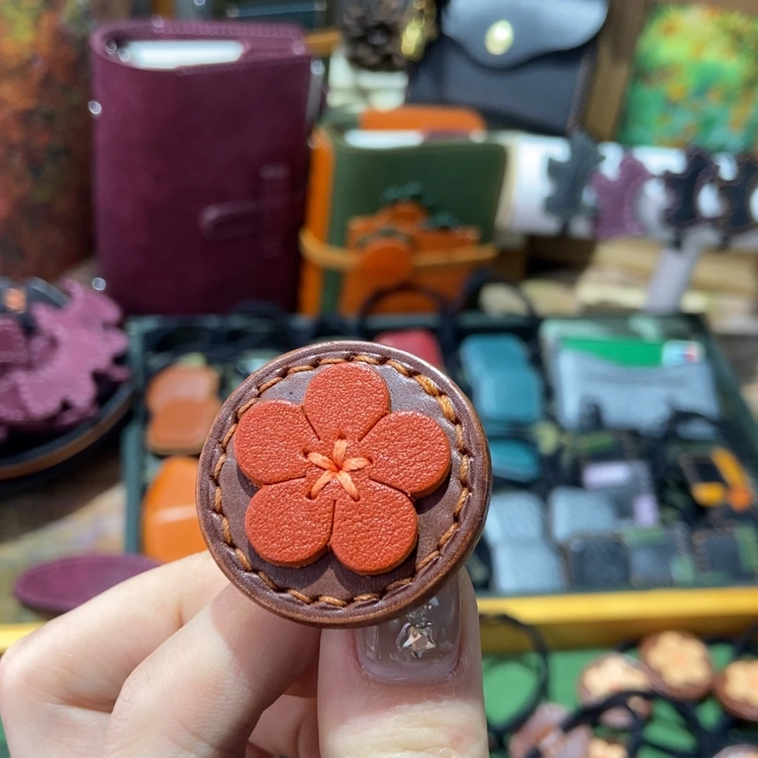 u***8布艺铁合金红棕色小花