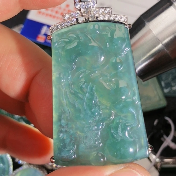 翡翠颈饰未镶嵌5，