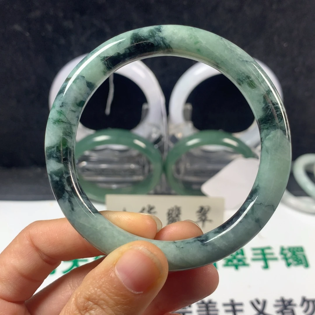 翡翠未镶嵌手镯15号  56.2人，