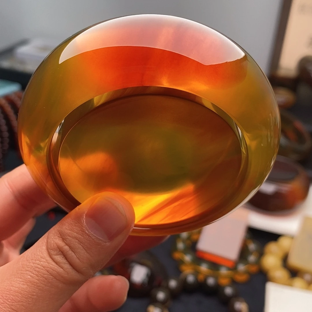 琥珀未镶嵌手镯精品特色半山半水手镯鸿运当头