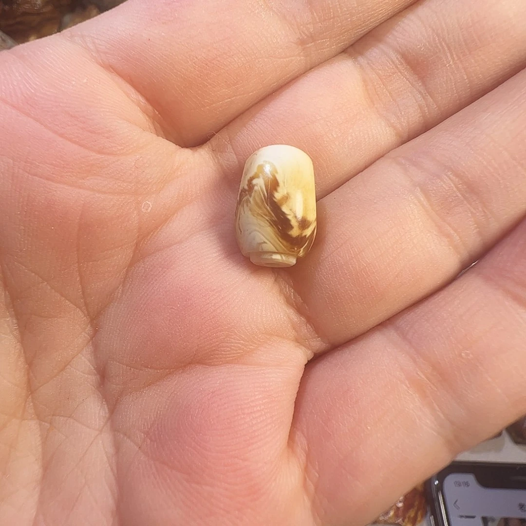 定制蜜蜡W****?琥珀蜜蜡原石定制