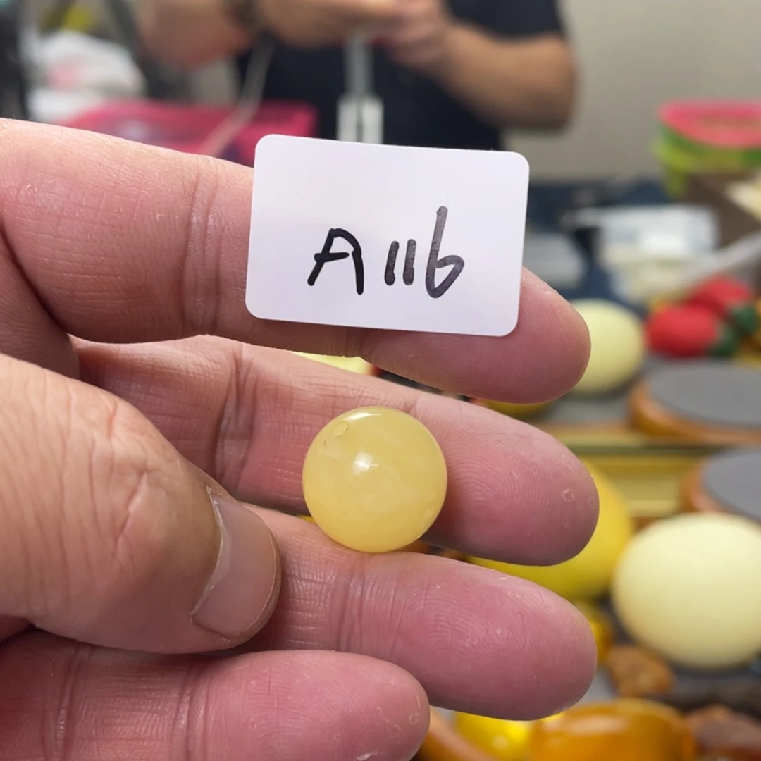 手链琥珀未镶嵌不**名