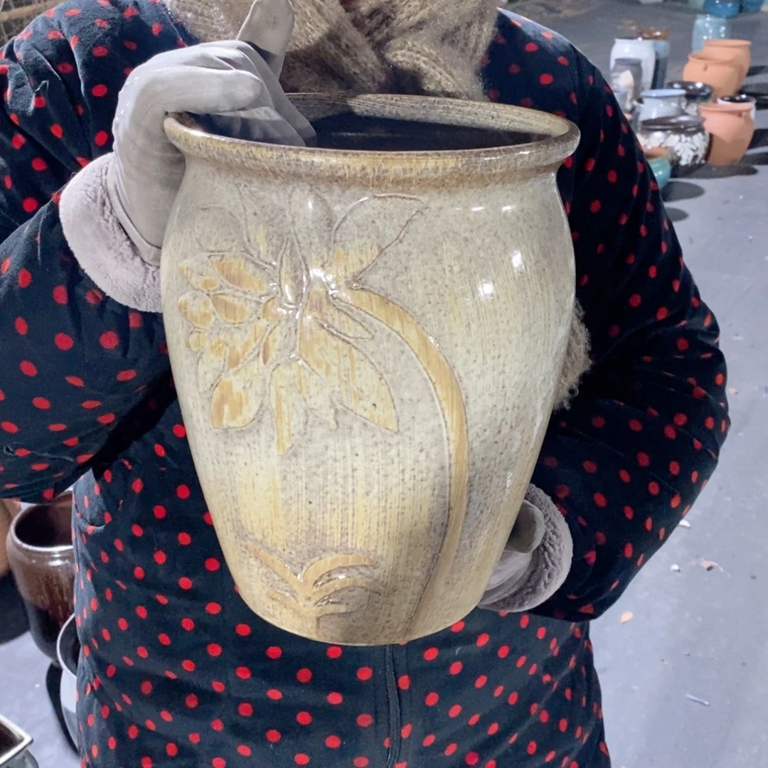 红陶口20高25～～～