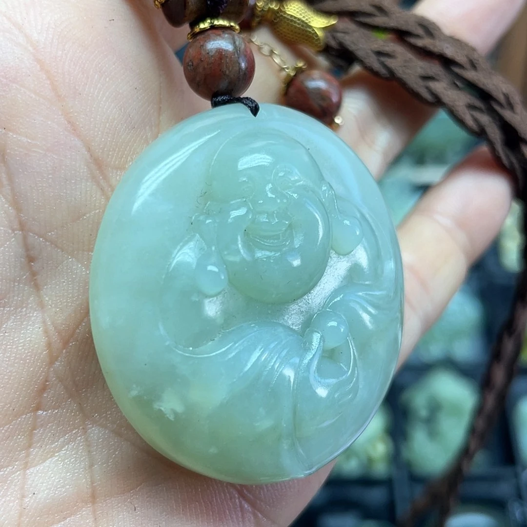 蛇纹石玉未镶嵌颈饰