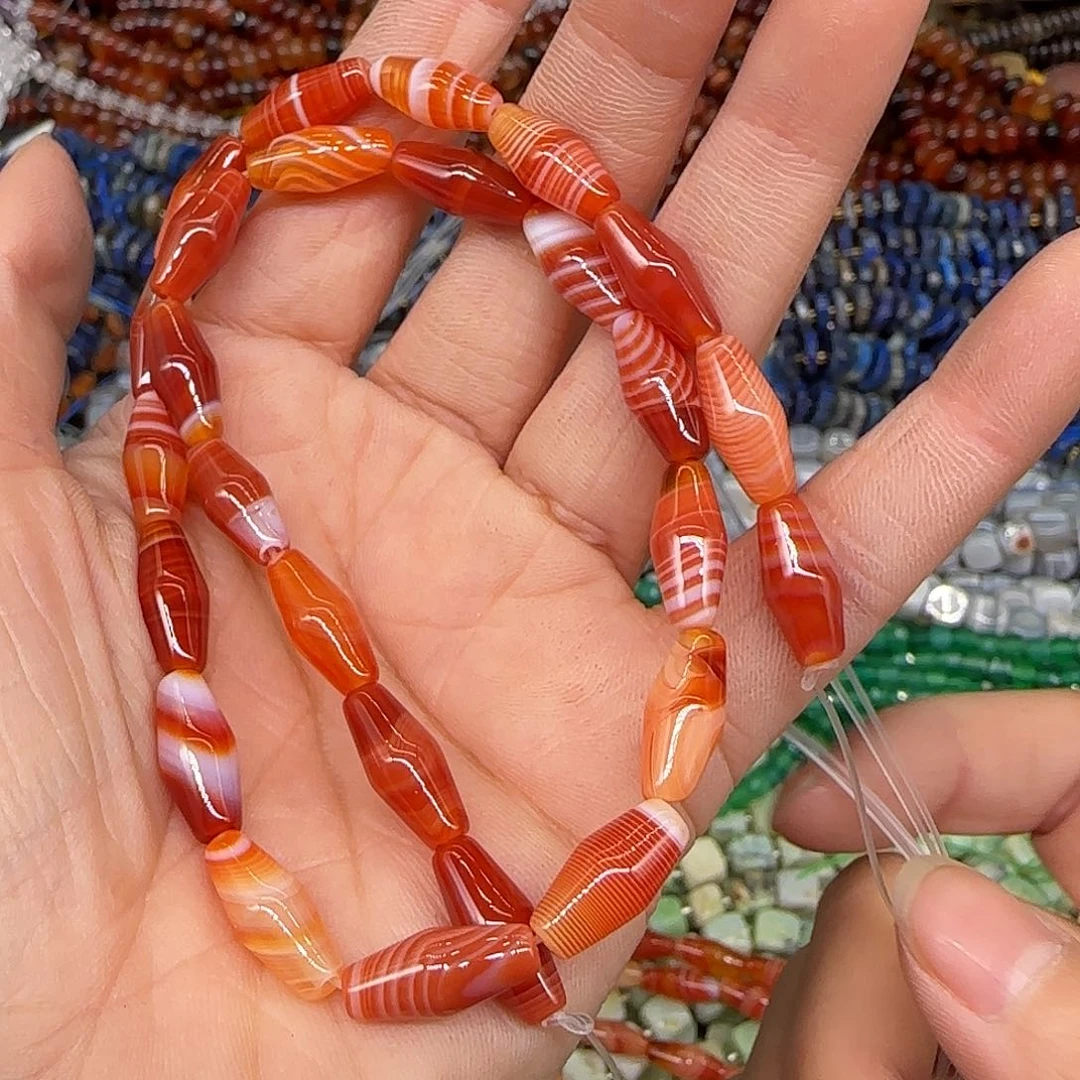 玛瑙/玉髓合金珠宝半成品红玛瑙缠丝玛瑙6mm尖珠一条