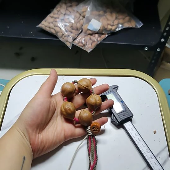 福***飞橄榄核吊坠大尺寸手捻