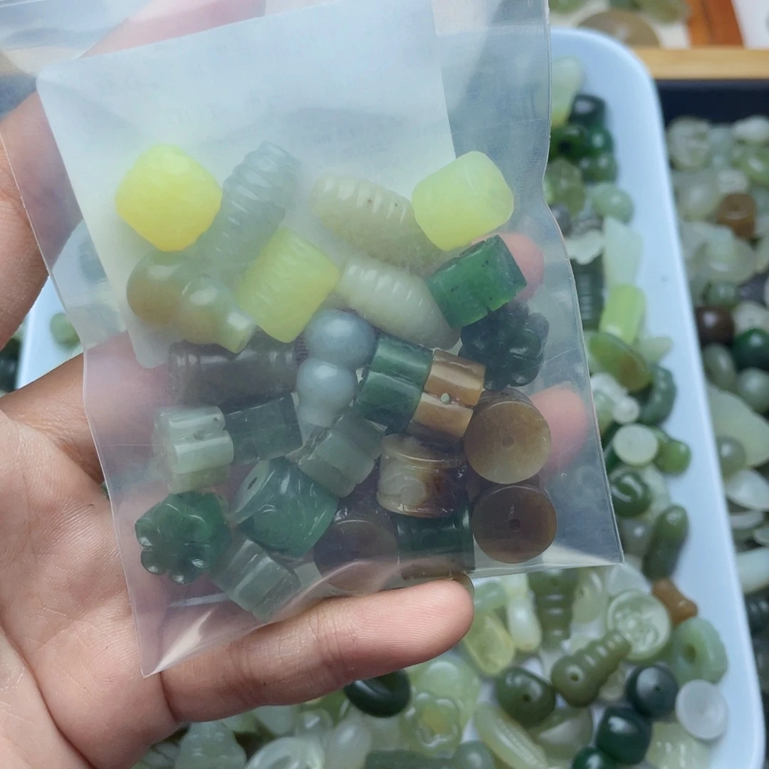 手链未镶嵌和田玉（糖玉）?****?