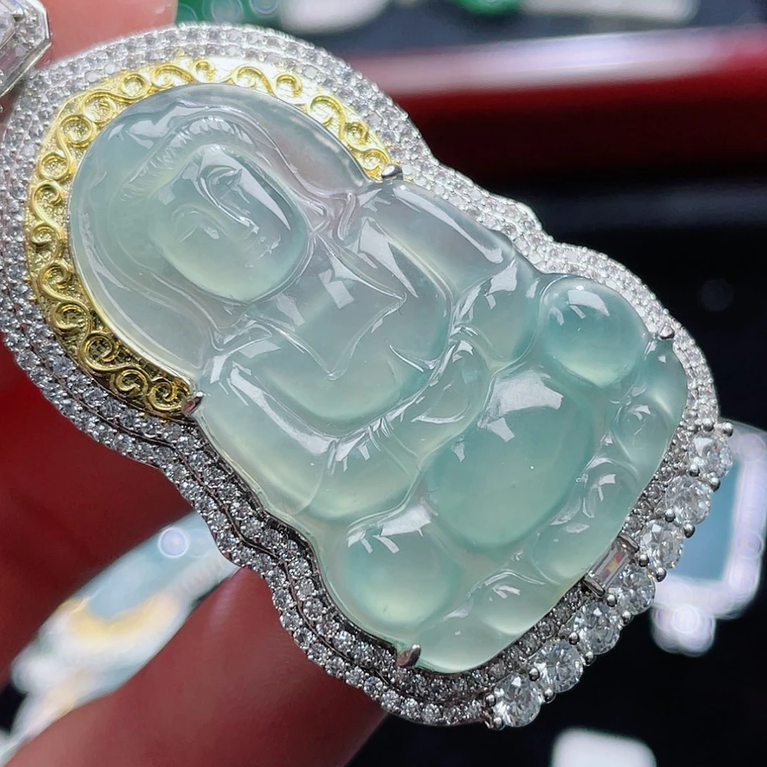 翡翠颈饰未镶嵌680，