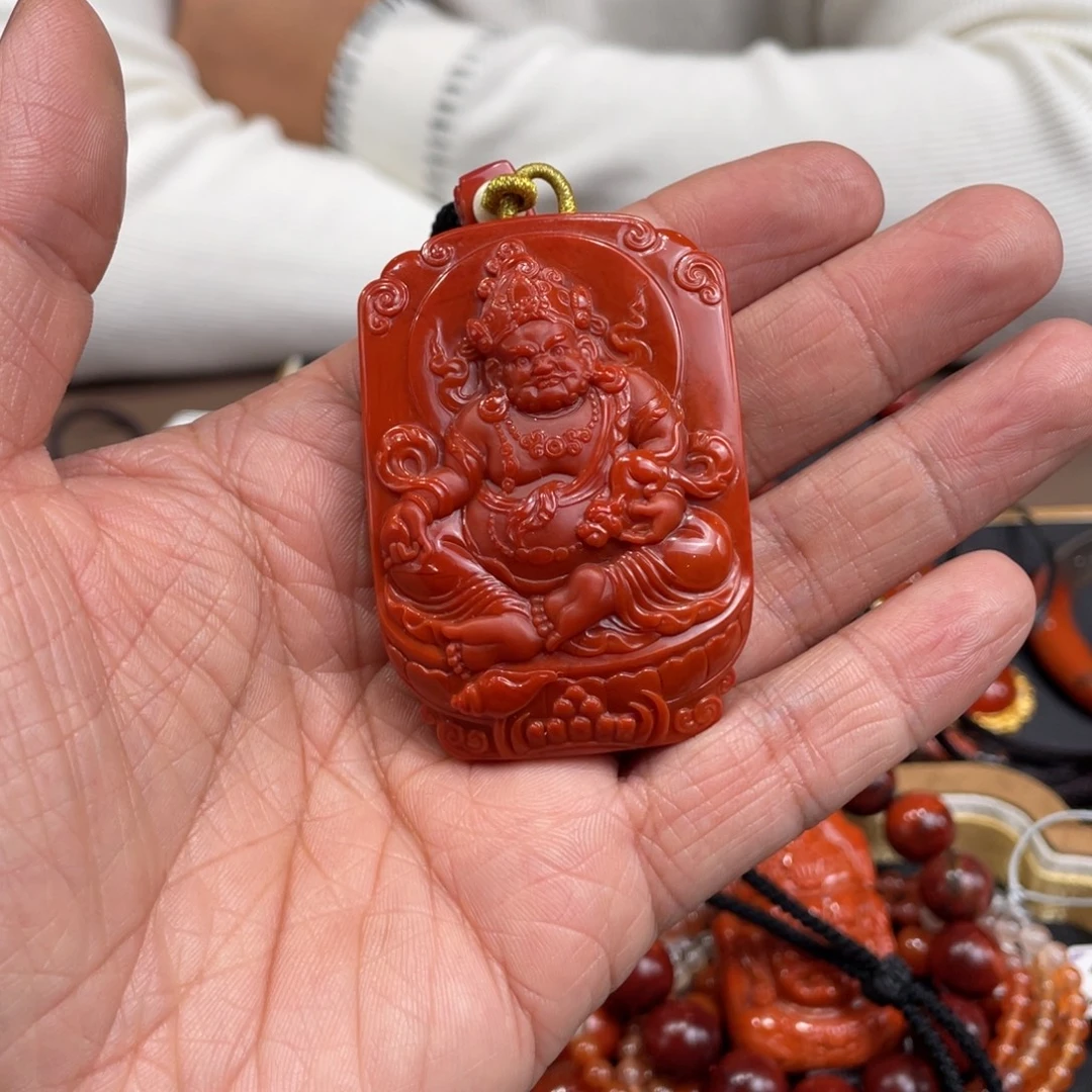 似***年南红玛瑙未镶嵌黄财神