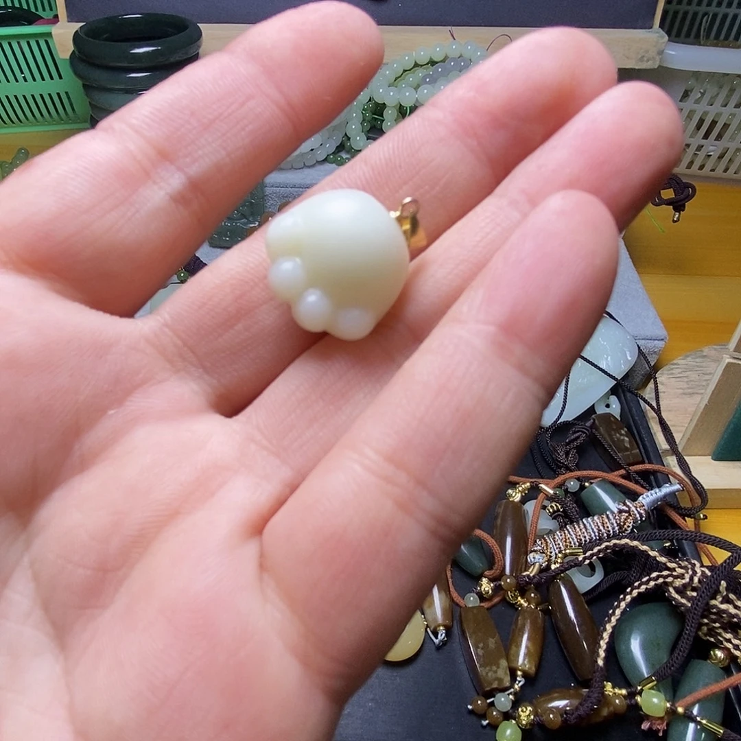 和田玉（糖玉）未镶嵌颈饰