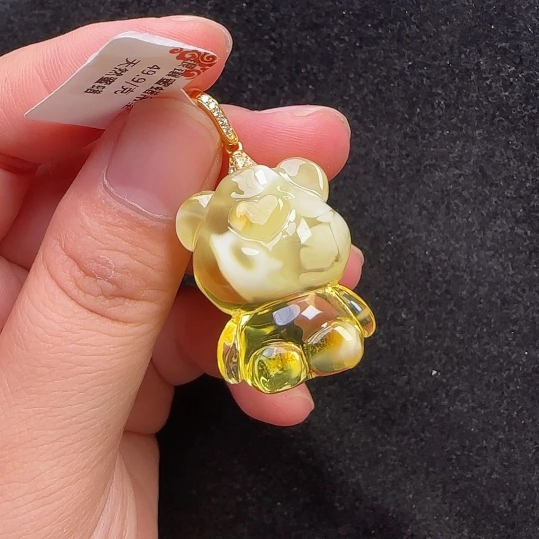 蜜蜡未镶嵌珠宝奇石