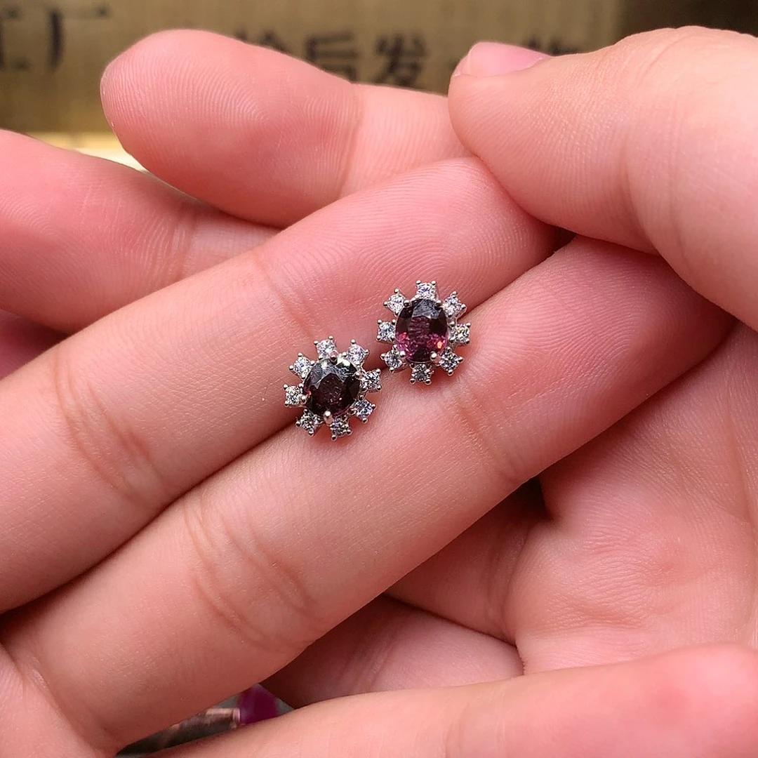 尖晶石耳饰银S925镶嵌