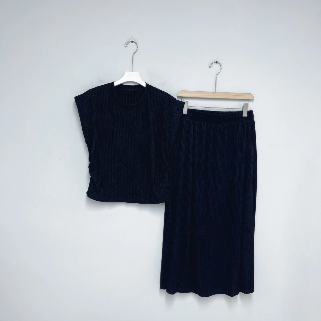 149女装时尚套装黑色时尚百搭气质两件套