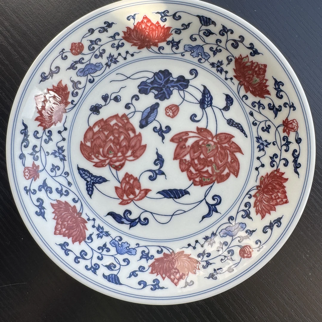 一粟莲青花釉里红盘