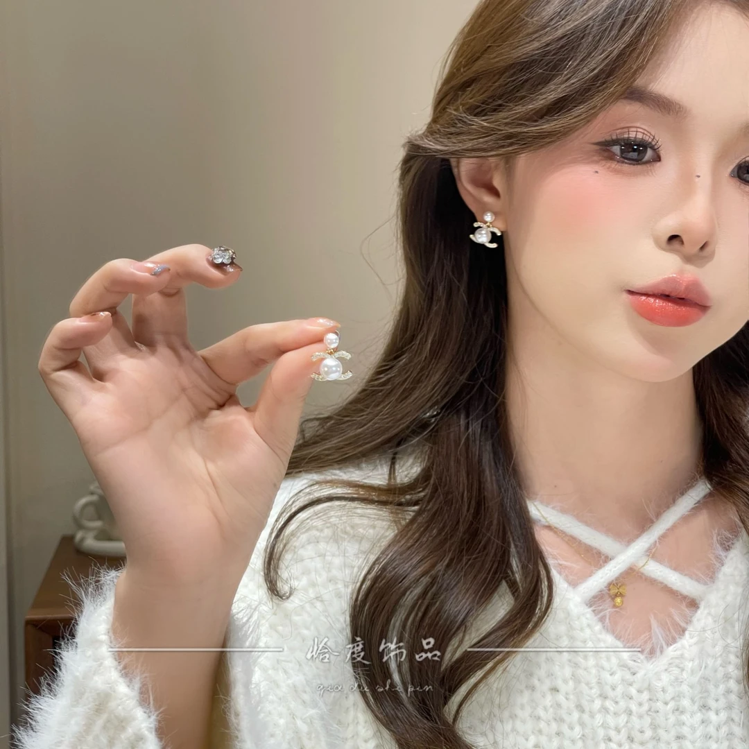 铜合金耳饰 【恰度】小香风简约精致温柔珠珠耳钉