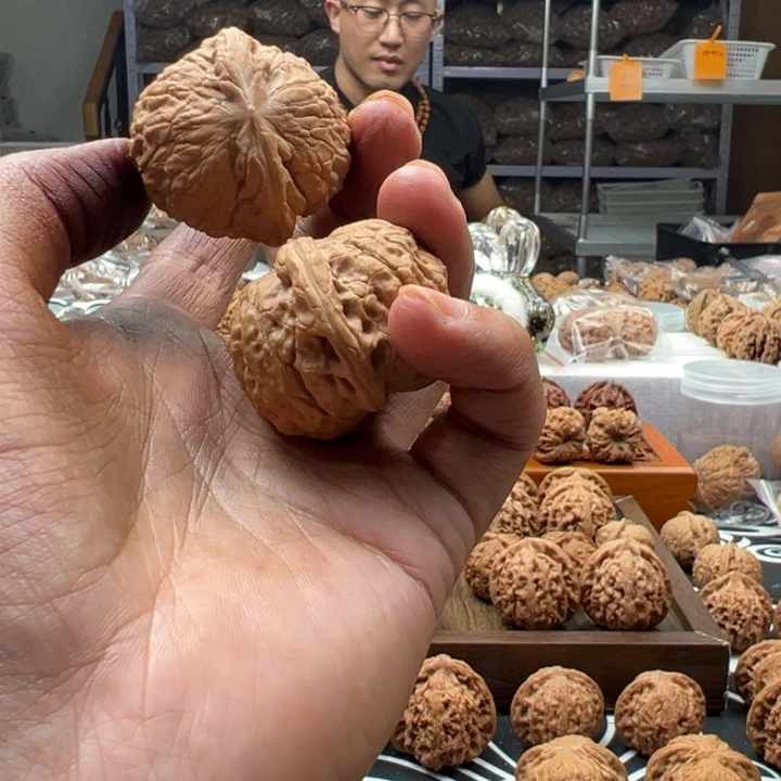 德***政文玩核桃吊坠乾隆磨