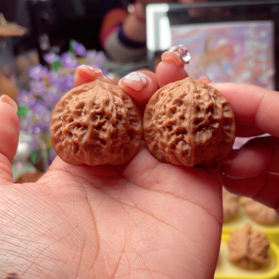 【闪购商品】文玩核桃把件瓷娃娃35