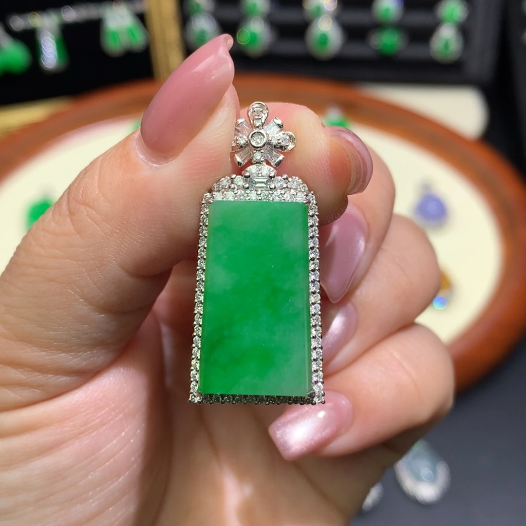 翡翠18K金镶嵌吊坠(不含链)