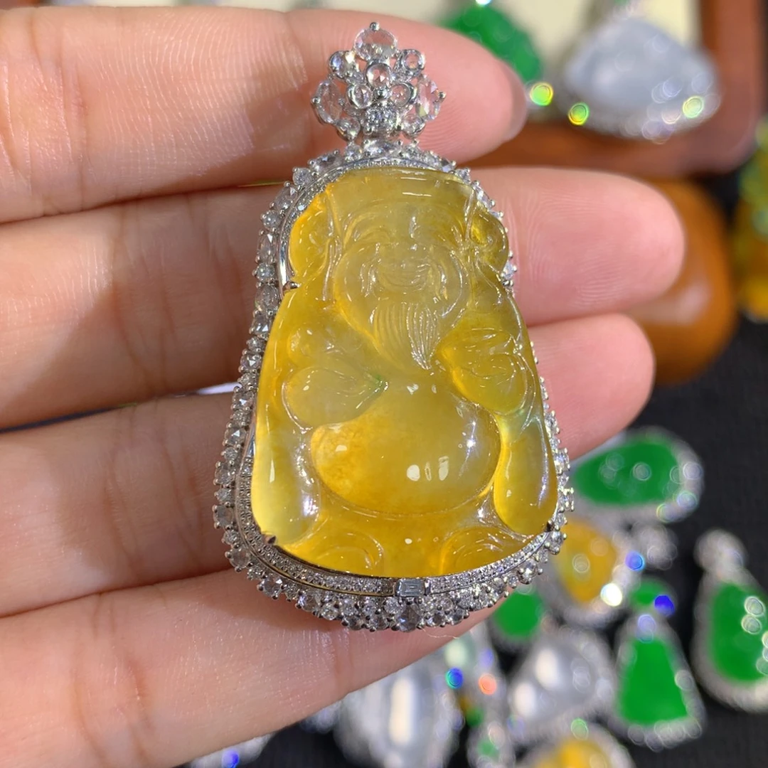 翡翠18K金镶嵌颈饰