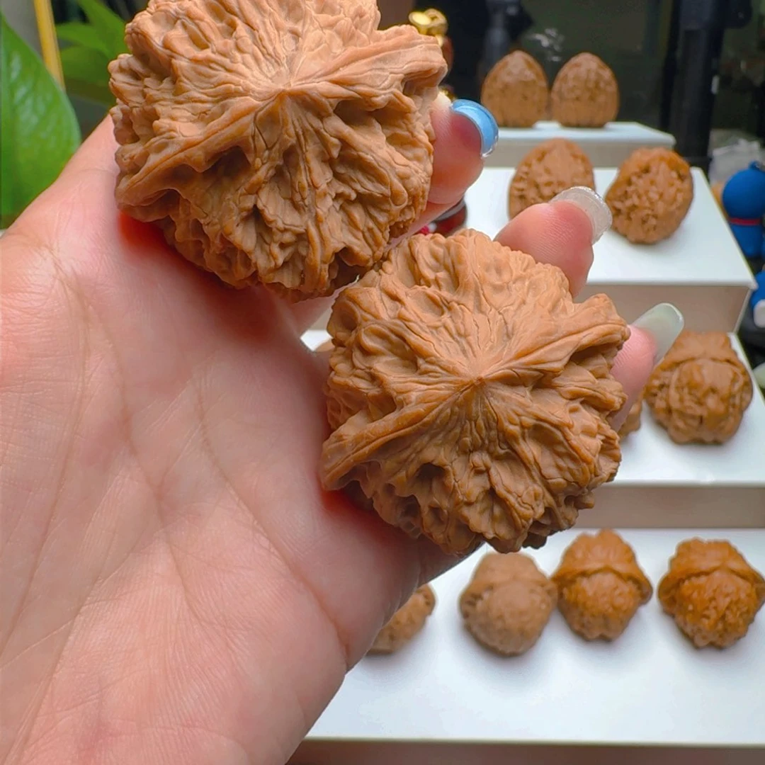 核桃把件木*46尺寸野牛