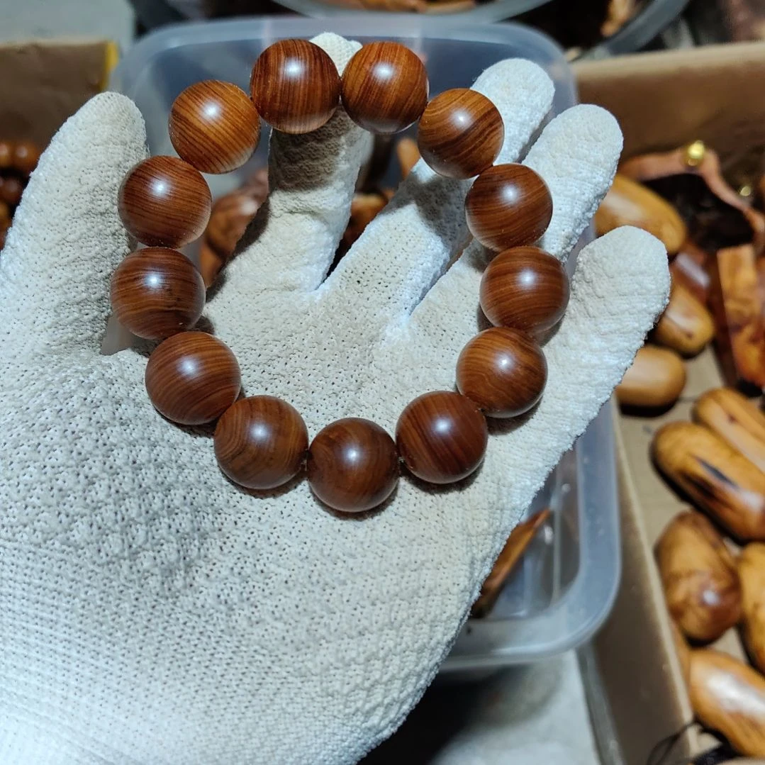 16号+1.8黑油陈华料太行崖柏