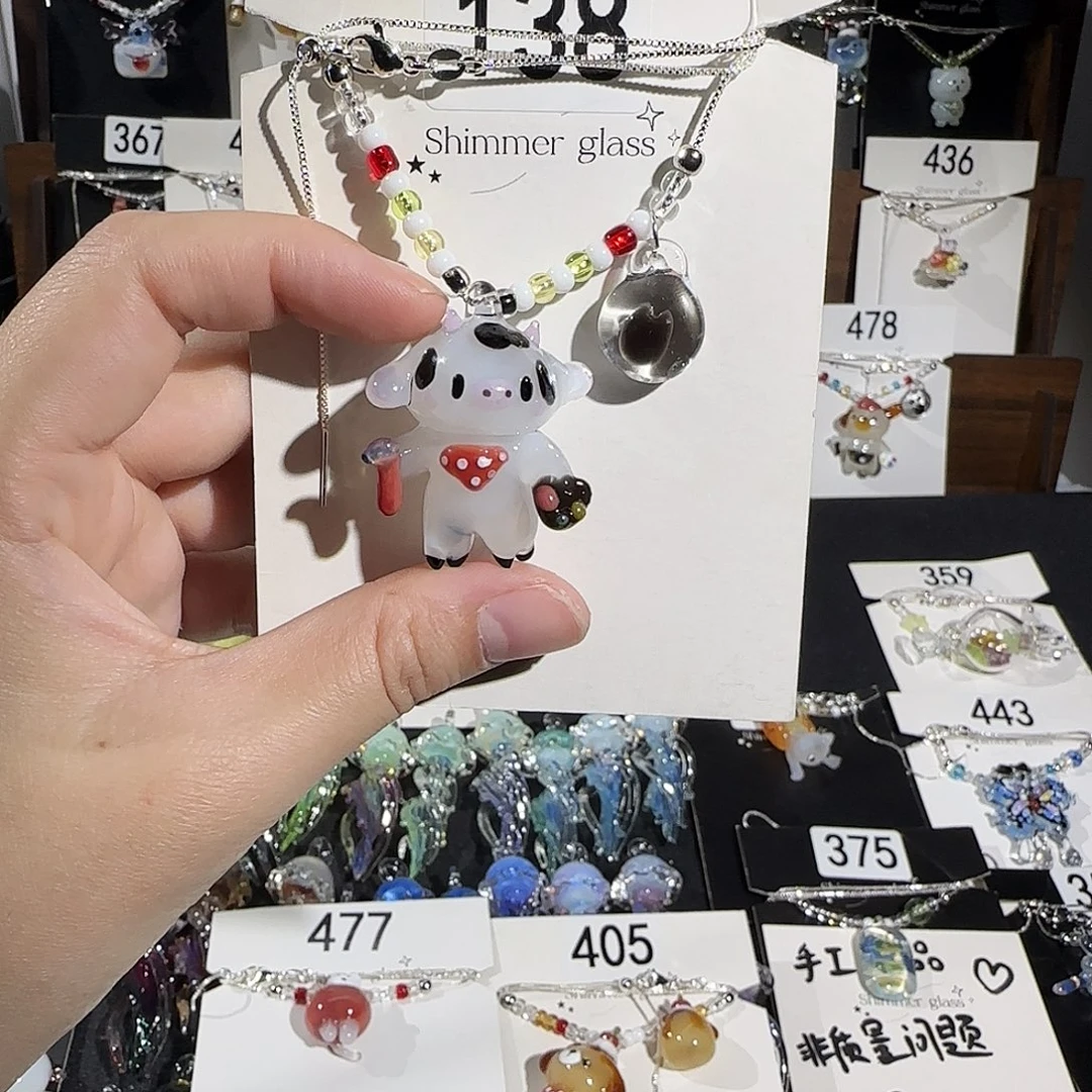 曹***安玻璃颈饰138画家小牛