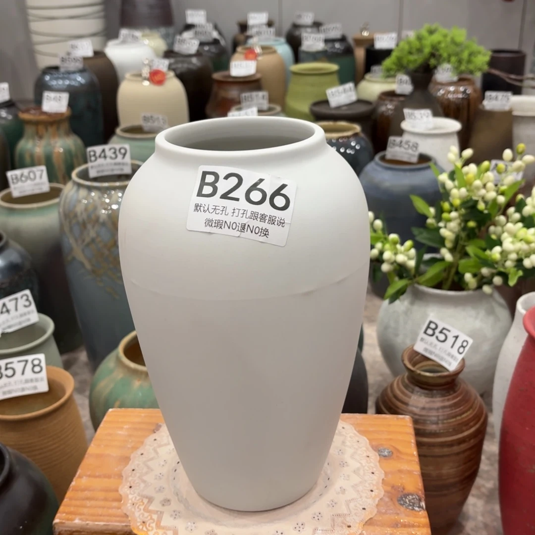 摆件瑕疵266 景徳镇陶瓷花瓶高27口9.5