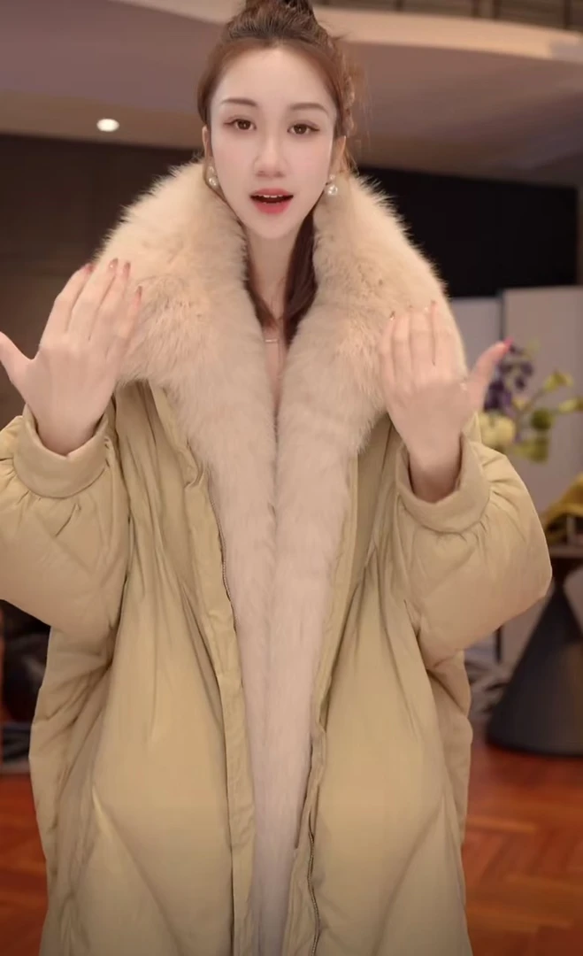 【李李高端】保暖绒朵|高定可拆卸银狐狐狸毛女中长款气质外套轻奢