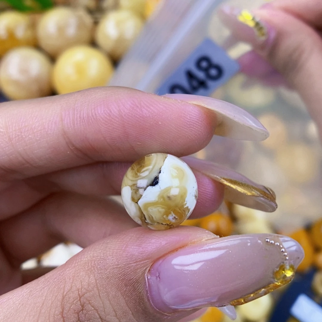 琥珀未镶嵌珠宝奇石12.8 粉