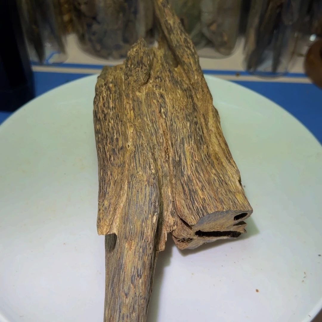 沉香手把件星**眠沉香奇楠铁勺白棋大山老料256克