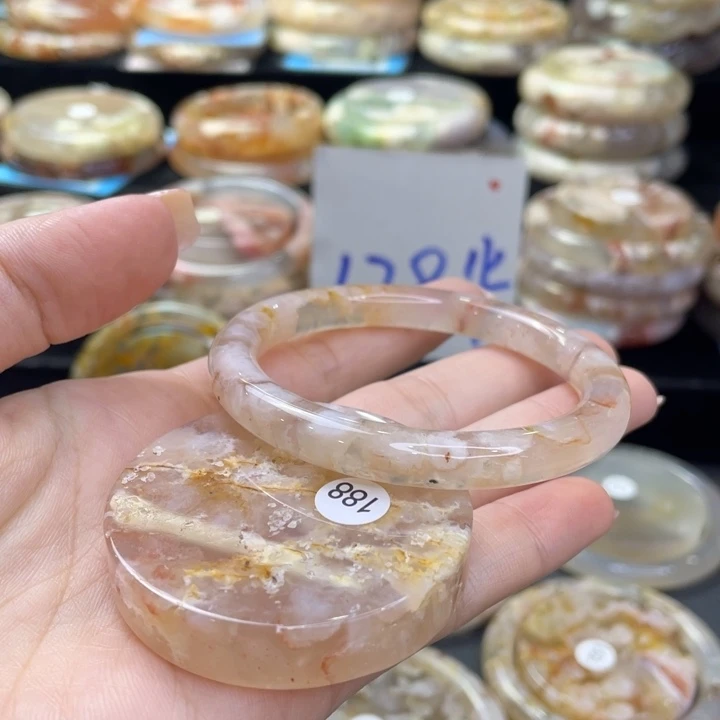未镶嵌手镯石英质玉@*楠52/188