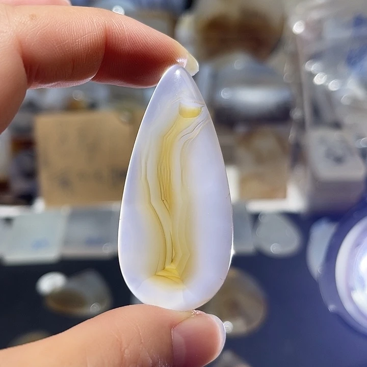未镶嵌颈饰玛瑙/玉髓