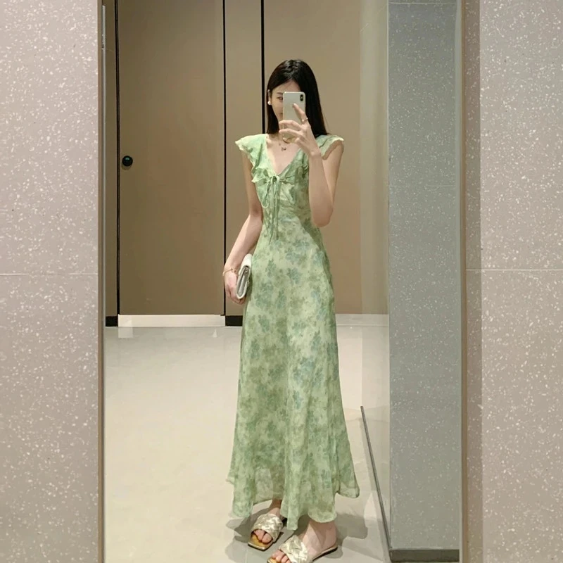 法式小飞袖荷叶边v领连衣裙女2025夏季新款气质清新绿色碎花长裙