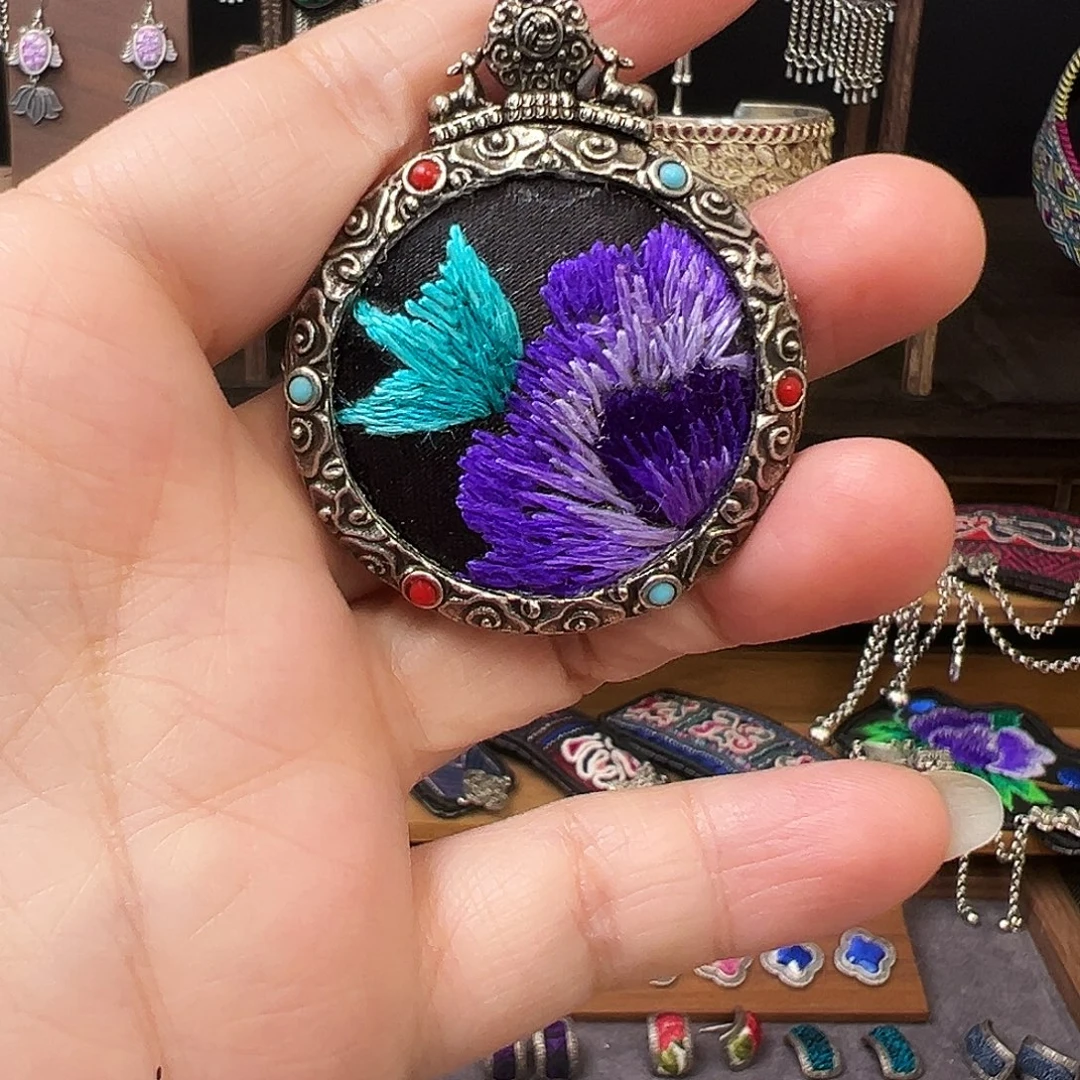 织绣手工刺绣工艺品