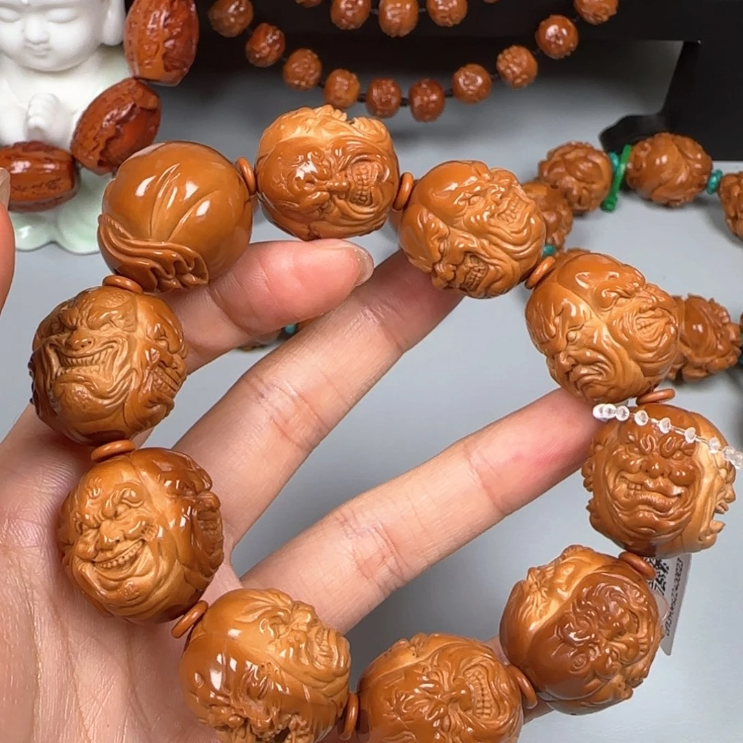 吊坠橄榄核四面恶僧