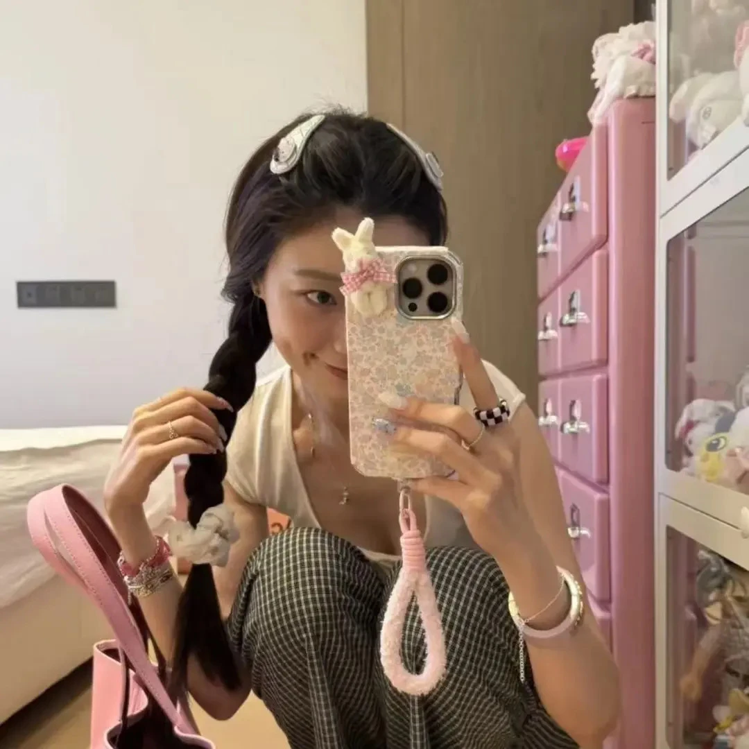 电镀皮纹花朵兔子适用iPhone16promax手机壳苹果15Pro少女14/13