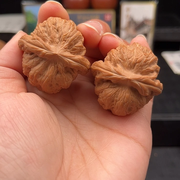 吊坠文玩核桃红锦鲤全品无修无暇